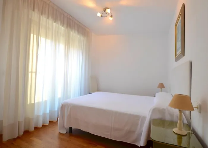 Flatselect Fuente Del Oro * Sanxenxo